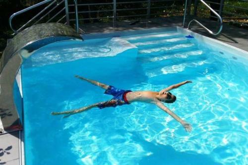 Pool & Sauna House