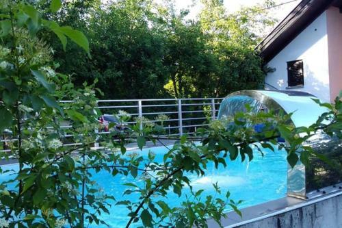 Pool & Sauna House