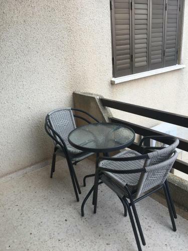 Christos Apartments