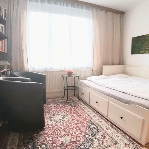 Bedroom@home
