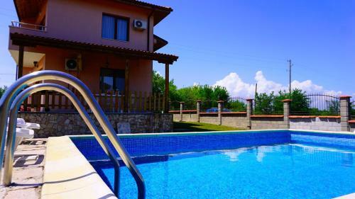 ???? ????? - Villa Marna