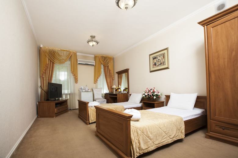Business Hotel