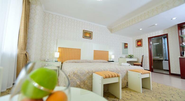 Hotel G Empire