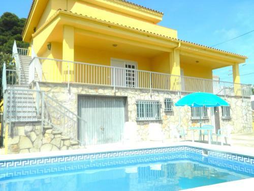 Apartamentos La Cova