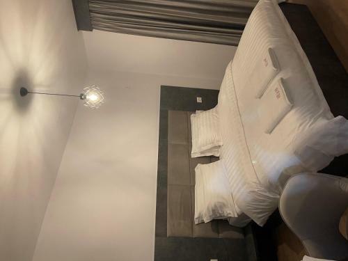 Hotel SH & SH