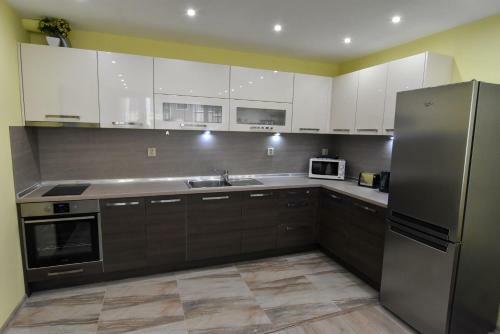 Apartment Deni
