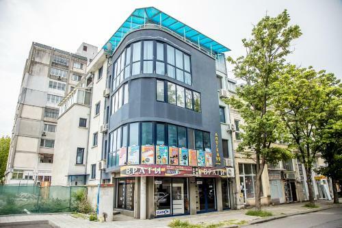 Apartamento Spacious & Sunny Maisonette W/ Terrace Near Centre