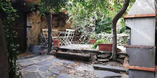 Agroturismo Casa Rural Sobre F�bulas