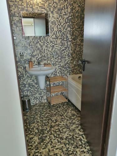 Apartamento Sch�ne 2 Zimmer Wohnung, 2 Min. Vom Strand Entfern