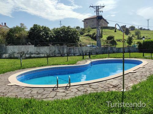 Apartamento Mar de Prellezo: Parking Y Piscina Comunitaria