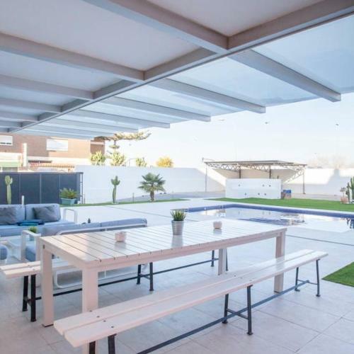 Villa En Valencia Con Piscina Juanhousevalencia