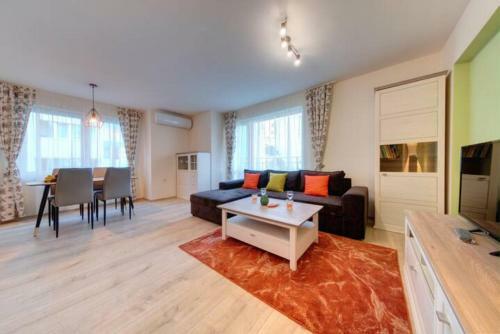Flora - Beautiful *new* Apartment To The Beach