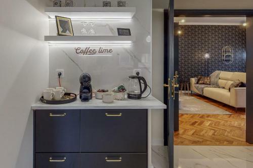Apartamento Golden Black