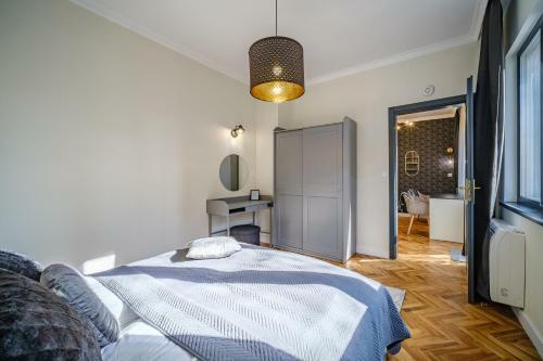 Apartamento Golden Black