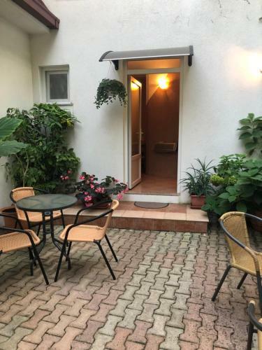 Hostal Pansion Lazine
