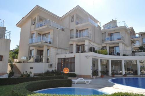 Beautiful Family Villa With Sea View
