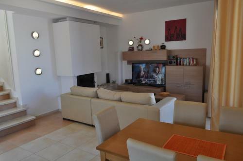 Beautiful Family Villa With Sea View