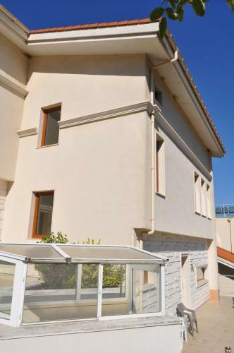 Beautiful Family Villa With Sea View