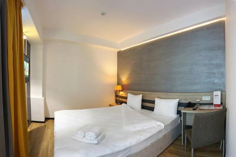 Astra Hotel