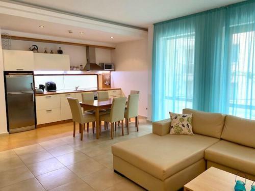 Sunvillage 10
