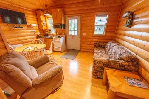 Bear Cabin @ Aspen Hollow