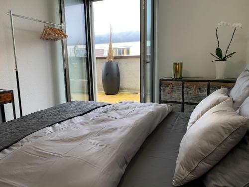Central & Elegant Room In Biel