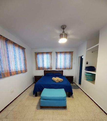 Cute Refurbished Beachfront House, Private Paradise For A Couple