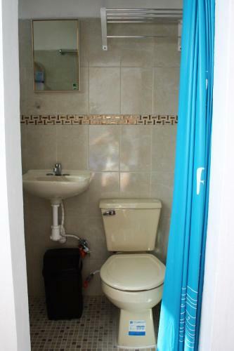 Cute Refurbished Beachfront House, Private Paradise For A Couple