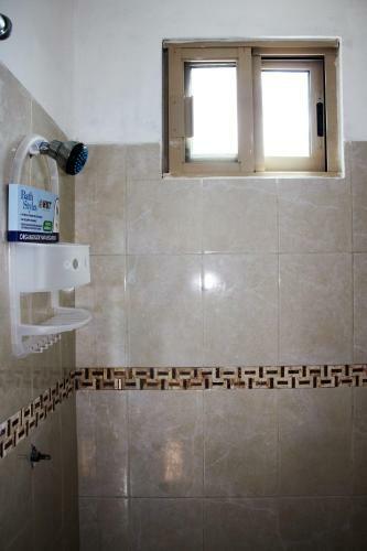 Cute Refurbished Beachfront House, Private Paradise For A Couple