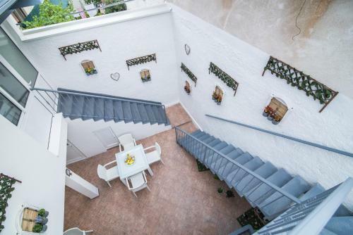Love Apartments