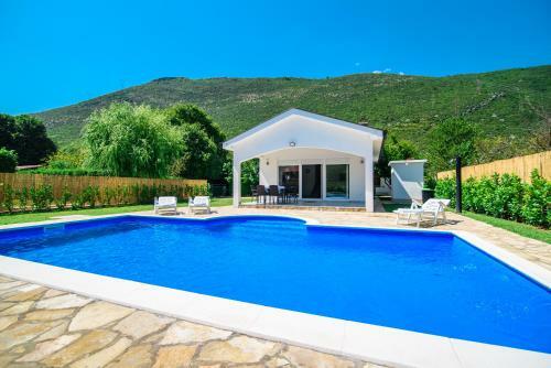 Villa Mirna