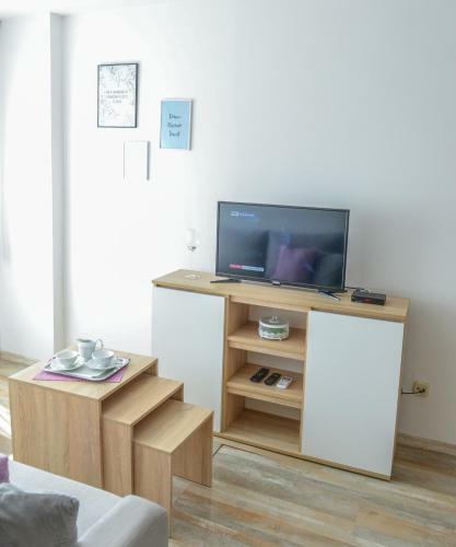 Golden View Apartments