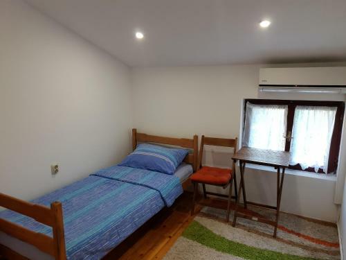 Hostel Enardi
