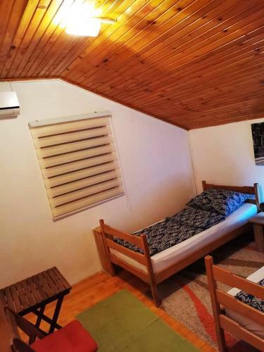 Hostel Enardi