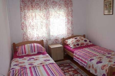 Hostal Hostel Ada S Home