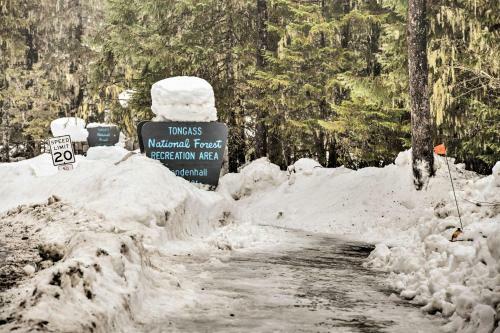 Inviting Juneau Home - Walk To Glacier Trails
