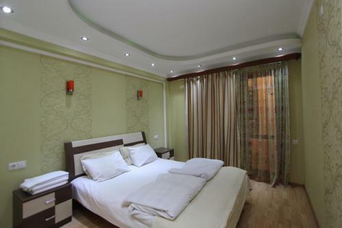 Mountain View Apartment