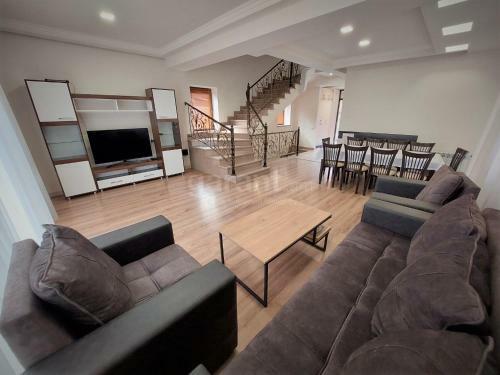 Apartamento ?????????? - ????? ? 5 ????????? ? ??????????