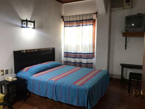 Hotel Yaxch�