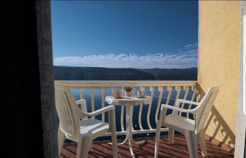 Hostal Apartmani Le?eni? M