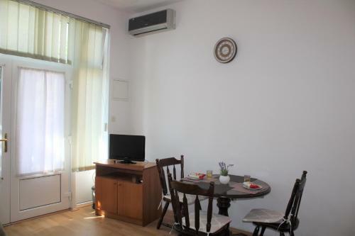 Apartments Pidi