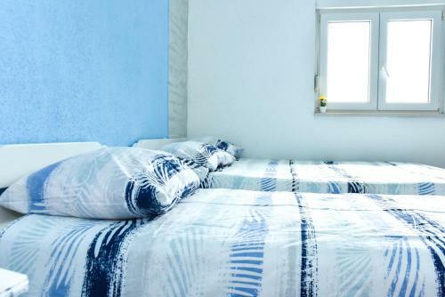 Villa Holiday Home With 4 Studio Apartments