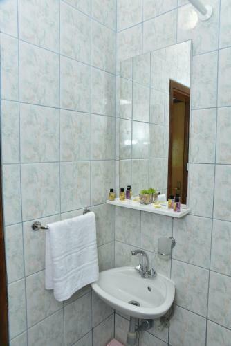 Villa Holiday Home With 4 Studio Apartments