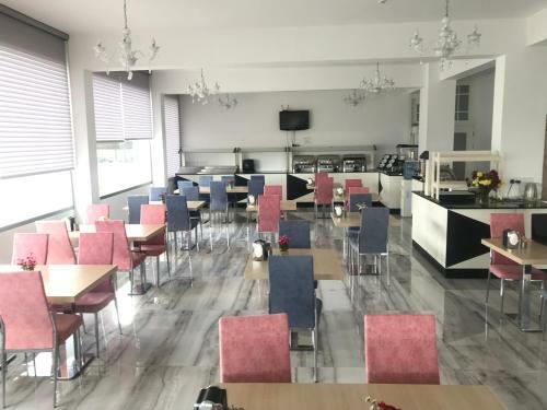Velmer Hotel