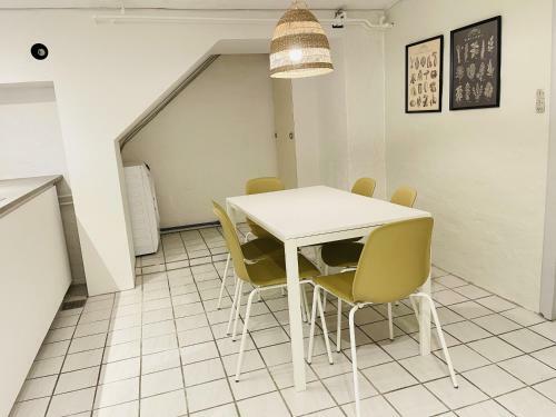 Hostal Aday - Aalborg Mansion - Charming Room