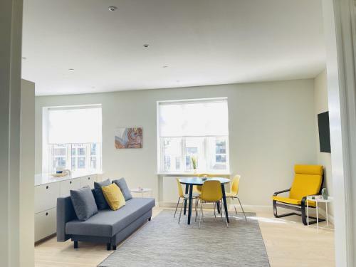 Apartamento Aday-booking - 2 Bedroom With Modern Kitchen And Free Parking