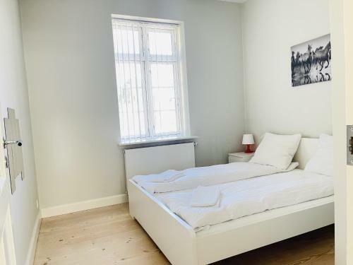 Apartamento Aday-booking - 2 Bedroom With Modern Kitchen And Free Parking