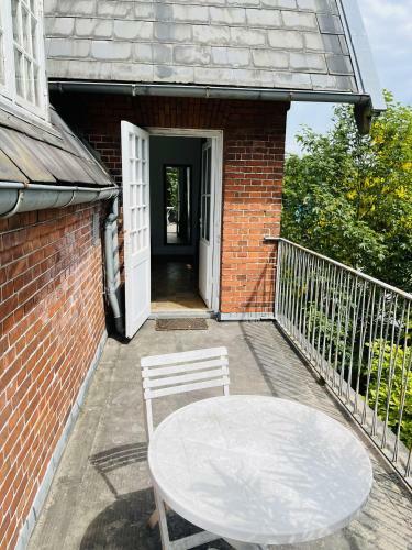 Hostal Aday - Aalborg Mansion - Room 2