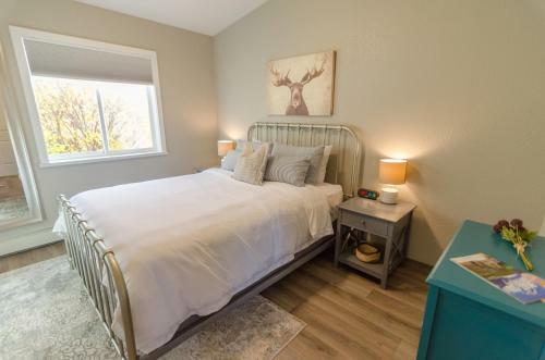 Motel Colony Suites