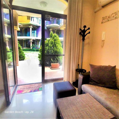 Garden Beach Apartment 28
